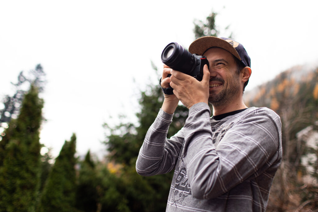 Florian Fauvarque Photographe de mariage écoresponsable à Grenoble en Isere - Portrait de Florian par