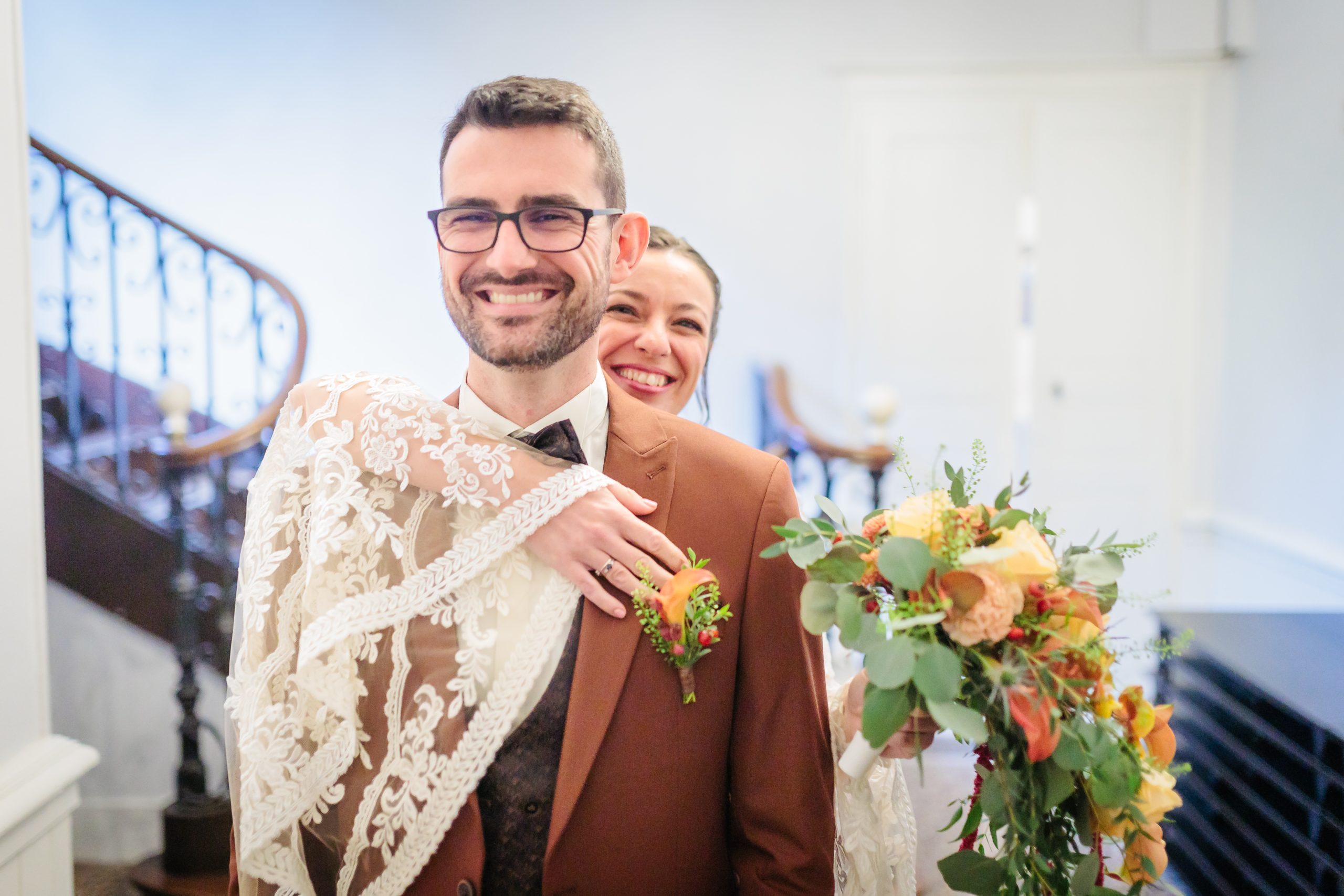 First look des mariés, photo prise par Florian Fauvarque photographe de mariage à Grenoble et en Isère
