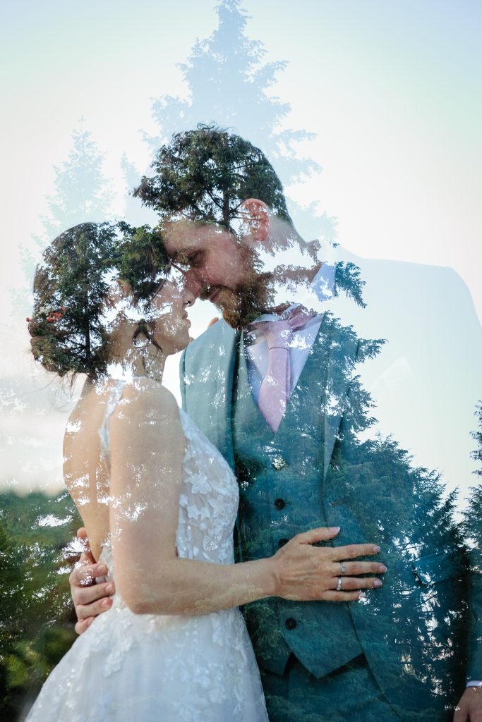 Double exposition pendant la séance couple, photo prise par Florian Fauvarque photographe de mariage à Grenoble et en Isère