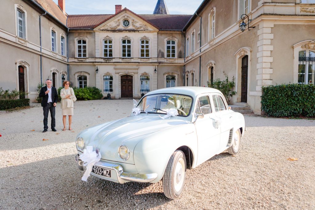 Les plus beaux domaines pour se marier à Grenoble et en Isère, photo prise par Florian Fauvarque photographe de mariage à Grenoble et en Isère