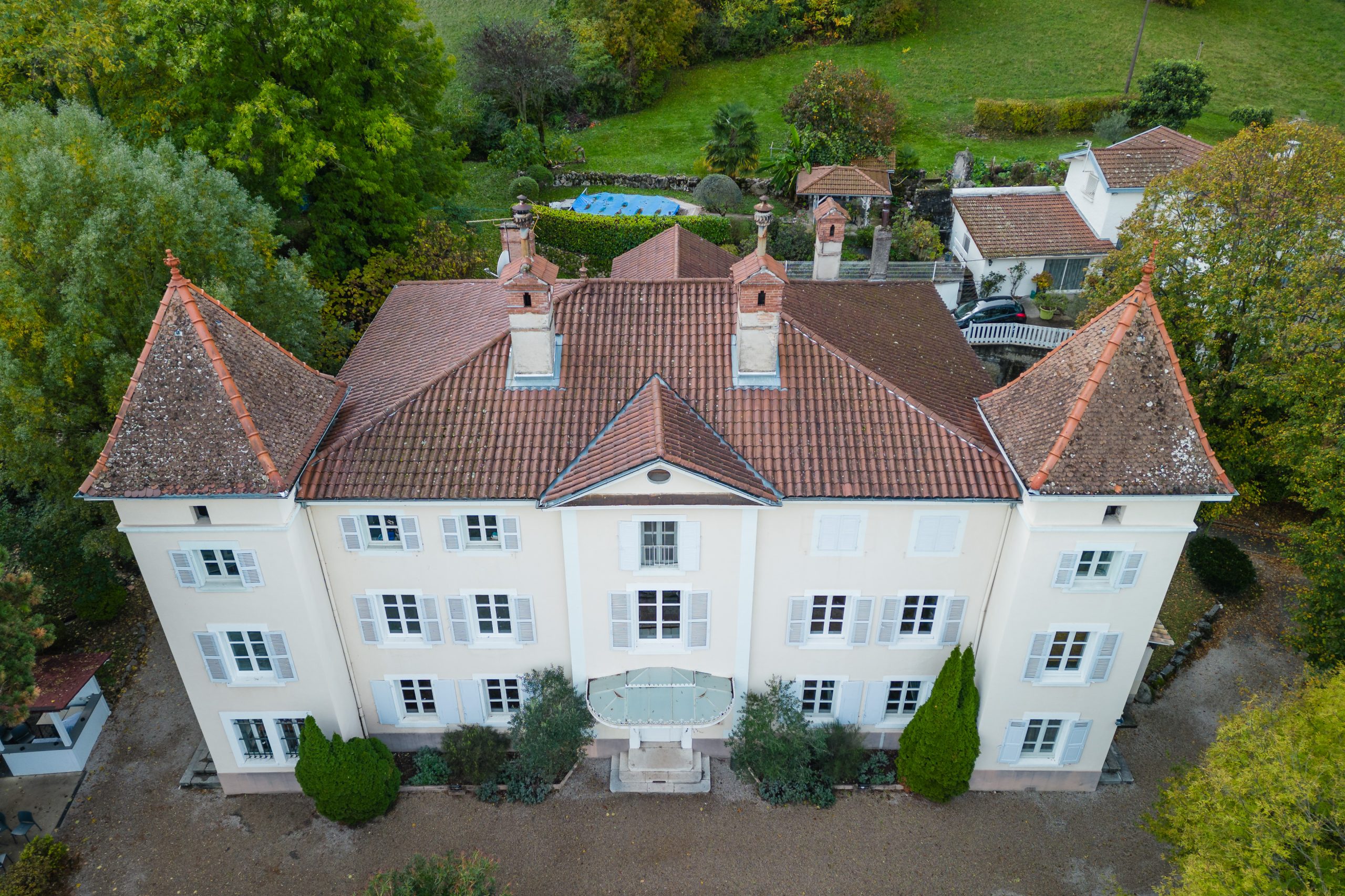 Test complet du drone DJI Mini 5 Pro : le guide ultime avant d’acheter un nouveau drone en 2025, photo prise par Florian Fauvarque photographe de mariage à Grenoble et en Isère