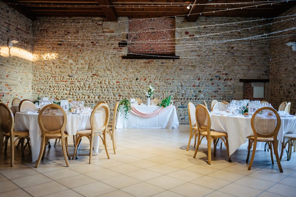 Les plus beaux domaines pour se marier à Grenoble et en Isère, photo prise par Florian Fauvarque photographe de mariage à Grenoble et en Isère