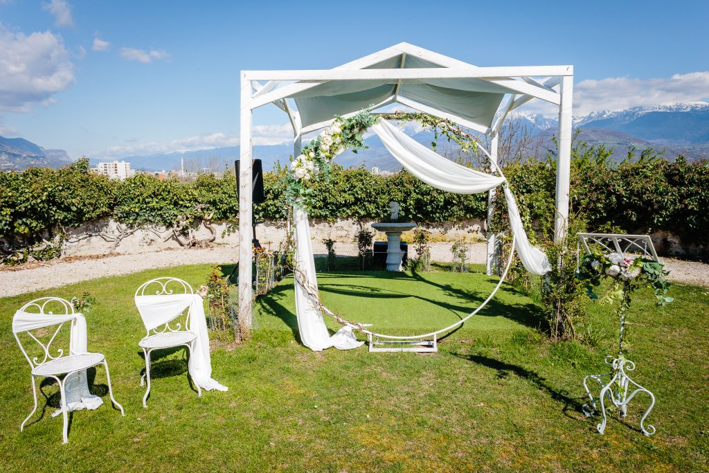 Château de la Baume, Photo prise par Florian Fauvarque, photographe de mariage écoresponsable à Grenoble en Isère.