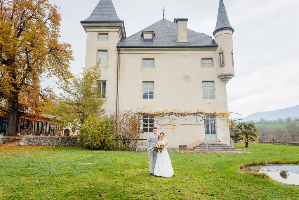 Le château du Montalieu, Isère. Photo prise par Florian Fauvarque, photographe de mariage écoresponsable à Grenoble en Isère.
