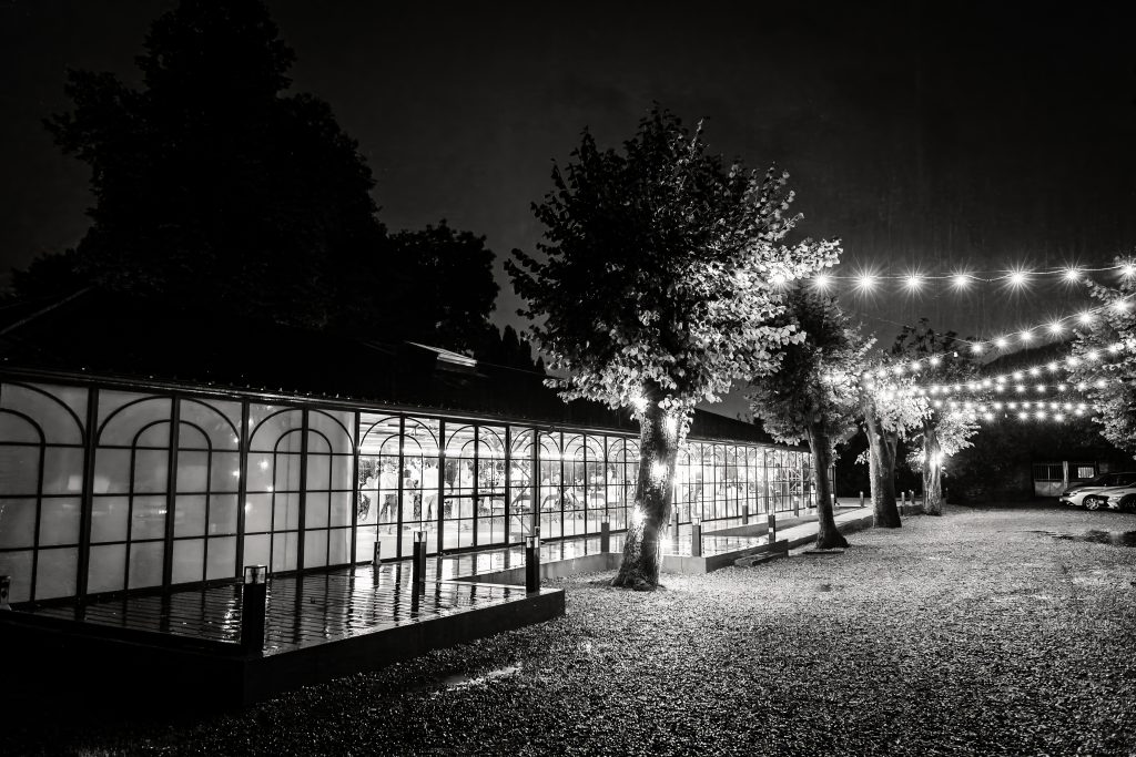 Domaine de Clairefontaine, Isère. Photo prise par Florian Fauvarque, photographe de mariage écoresponsable à Grenoble en Isère.