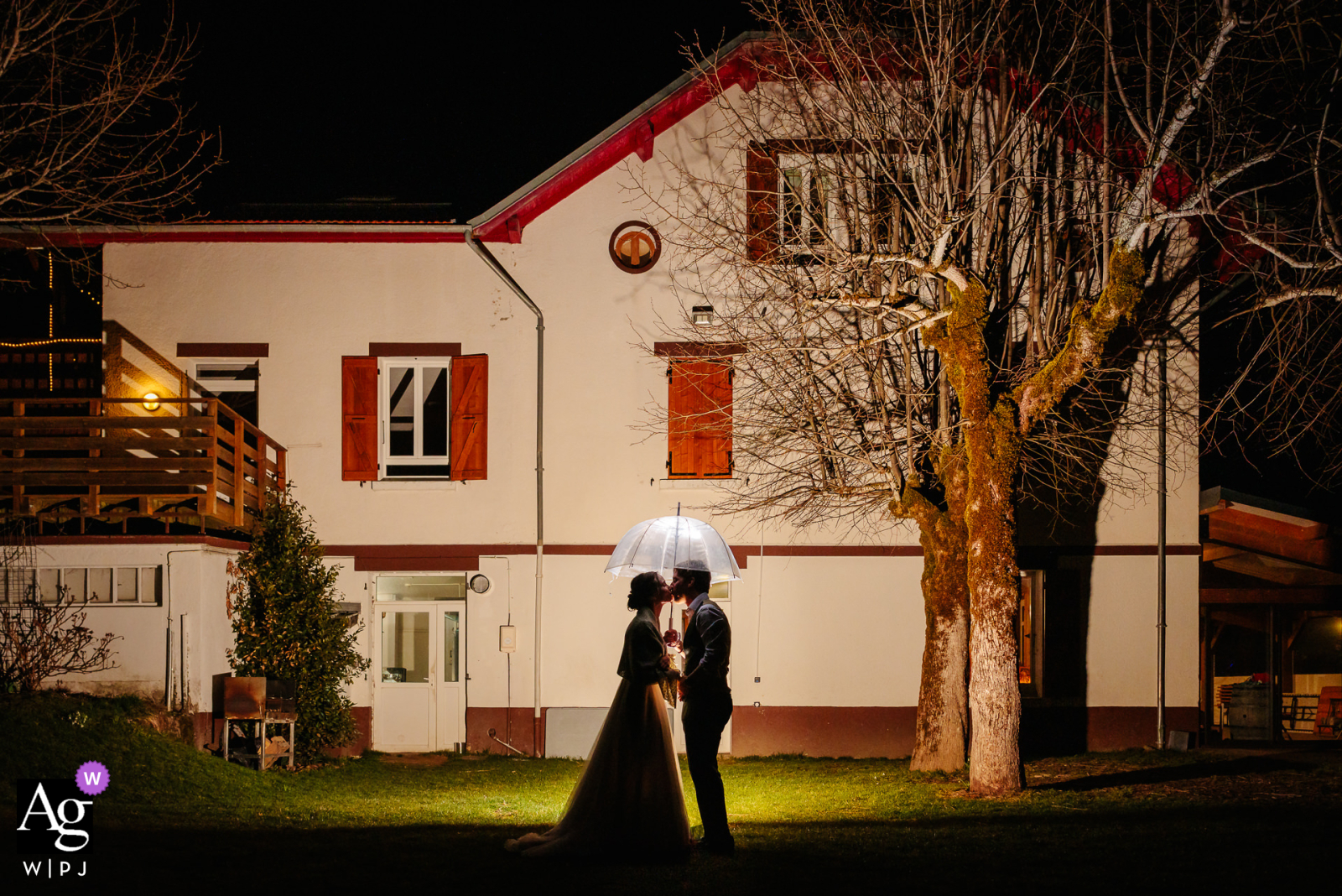 Photo récompensé par un WPJA Artistic Guild Award. Photo prise par Florian Fauvarque photographe de mariage écoresponsable à grenoble en Isère
